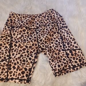 Leopard Print Women's Shorts (A)